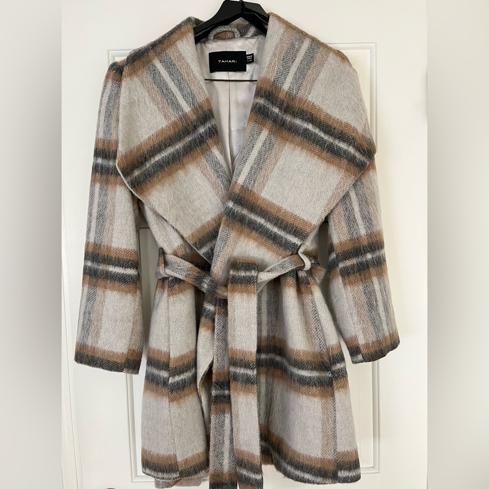Ladies Tahari Coat